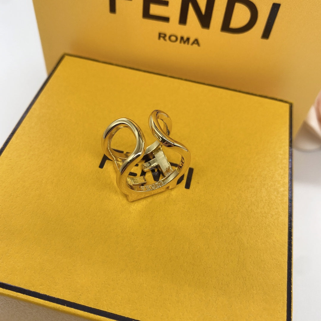 Crystal ring