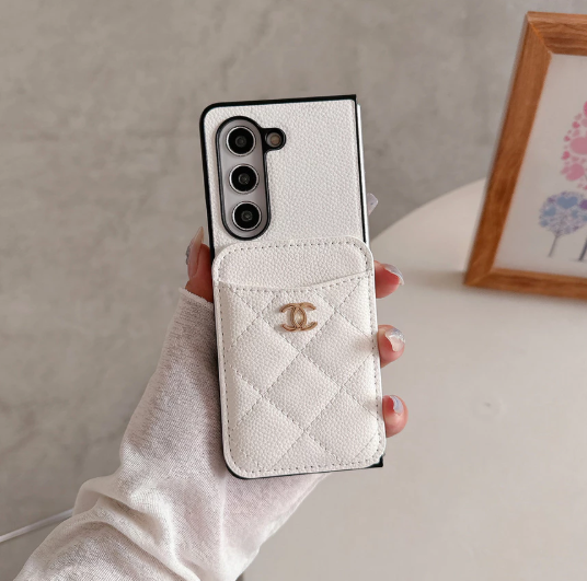 Elegant Pocket Design
