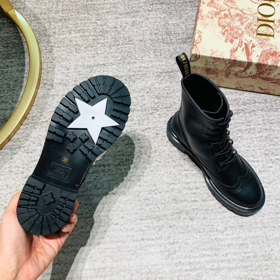CD - Black Boots