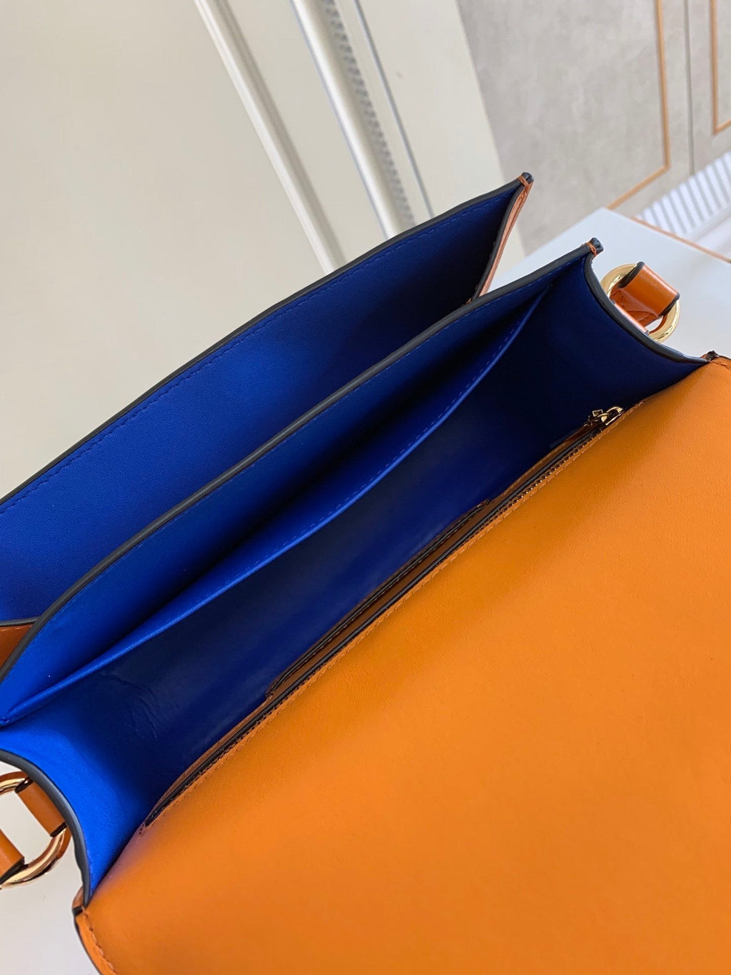 Fashion color handbag