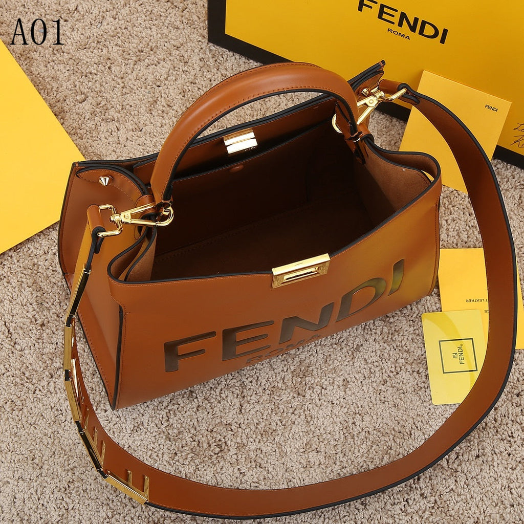 F e n d i 30cm