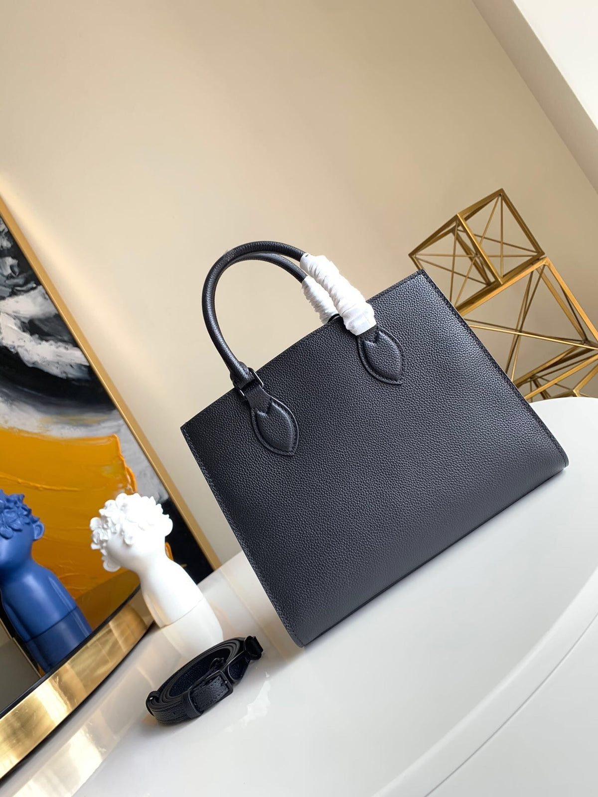 black Portable cross body dual-use bag