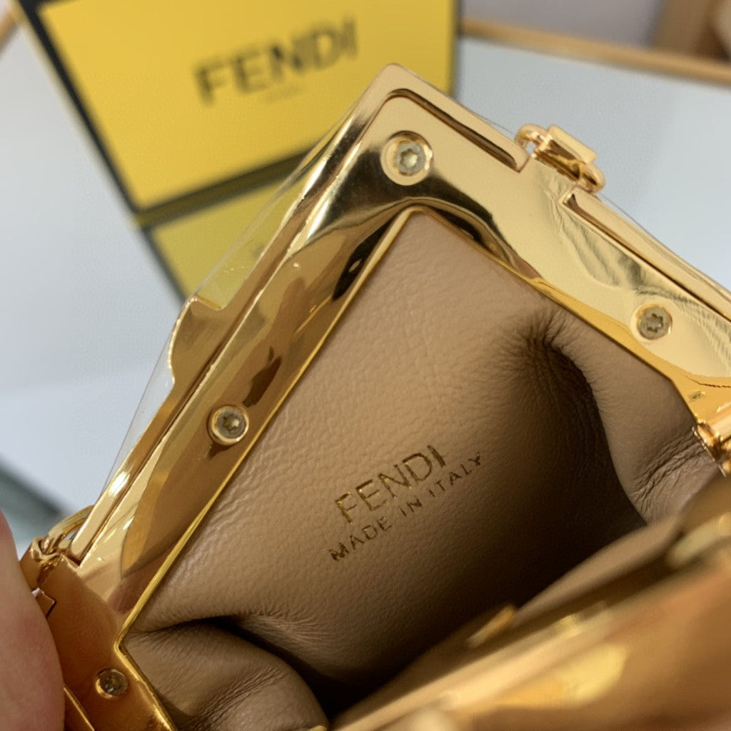 F e n d I 21